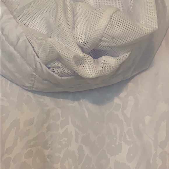 ZIYA- New with Tags! White zip up windbreaker! - Picture 8 of 9